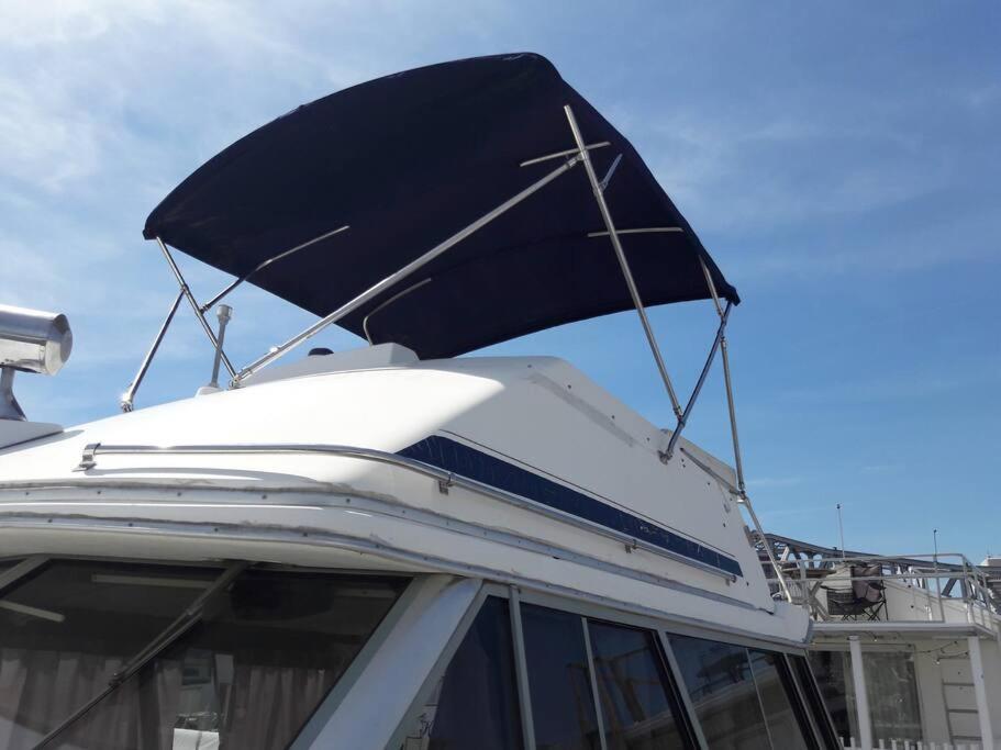 ホテル Waterfront 32' Bayliner Yacht プロビデンス エクステリア 写真