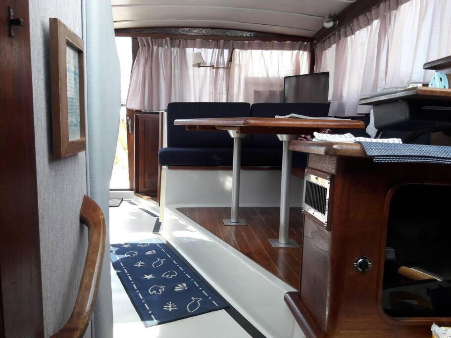 ホテル Waterfront 32' Bayliner Yacht プロビデンス エクステリア 写真